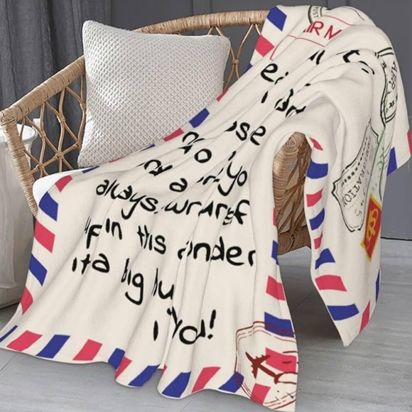 Flannel blanket with a heartfelt message to an Aunt. Approx 68x56 - Picture 1 of 8